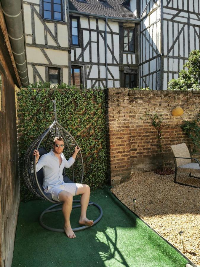 Le Papillon De La Cathedrale - Calme - Jardin - Wifi Appartement Troyes Buitenkant foto