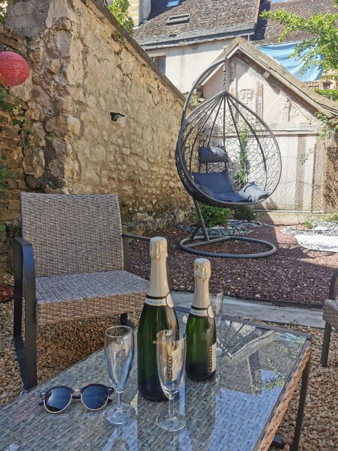 Le Papillon De La Cathedrale - Calme - Jardin - Wifi Appartement Troyes Buitenkant foto